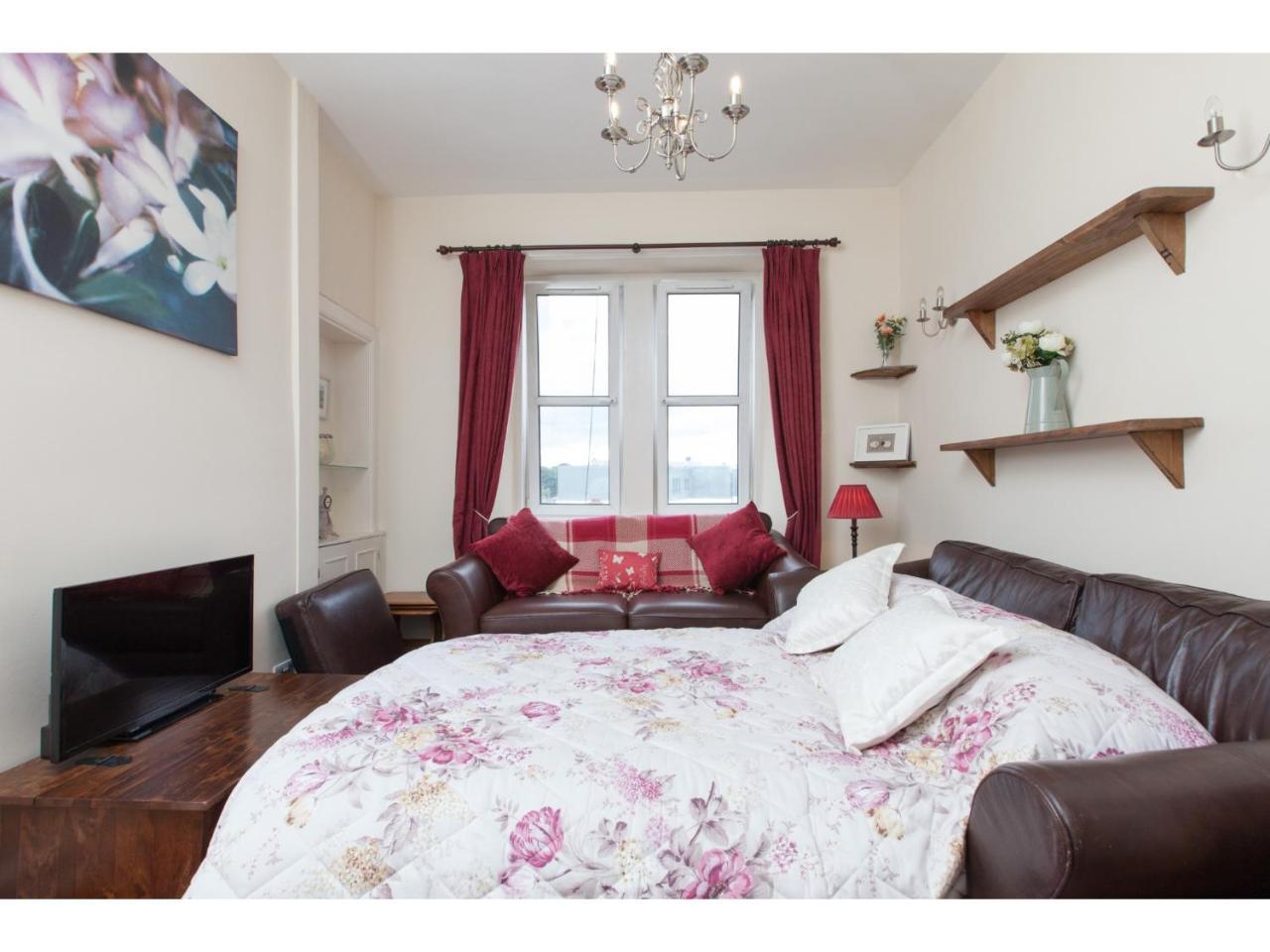 Homely Tenement For 2 Near Botanic Gardens Edinburgh Bagian luar foto